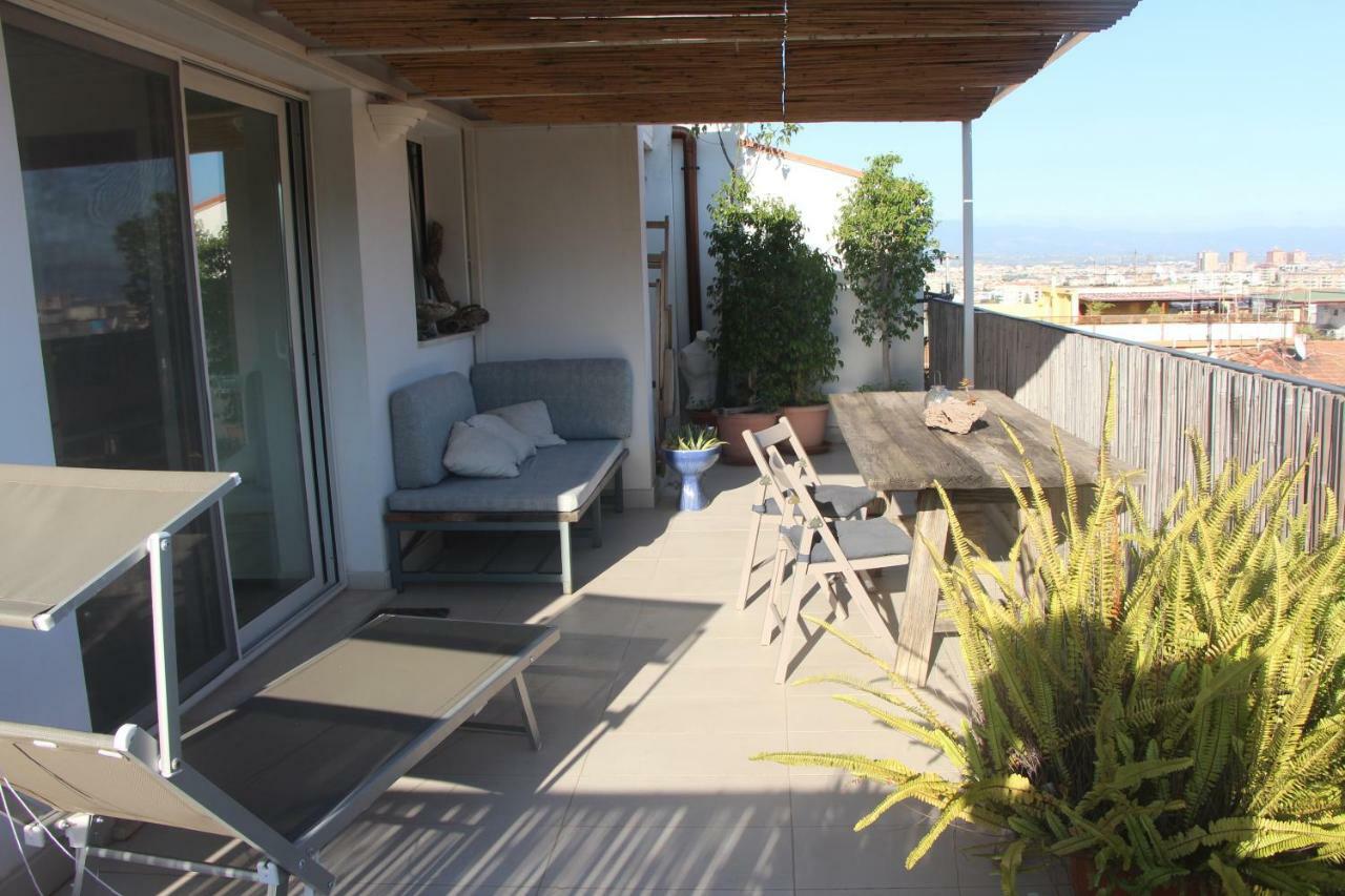 Mini Attico Panoramico Con Terrazza Cagliari Exterior foto